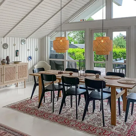 Cozy In With Kitchen بيت للعطل