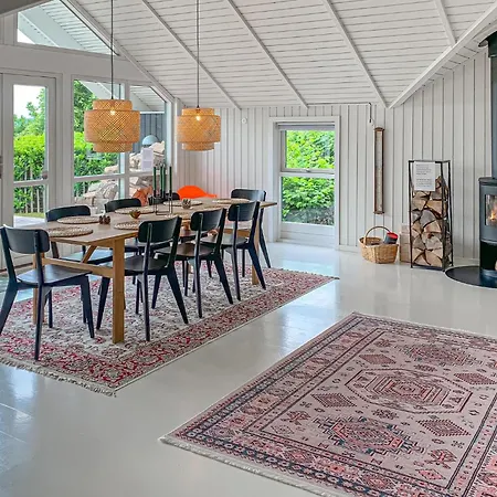 Cozy In With Kitchen * Melby