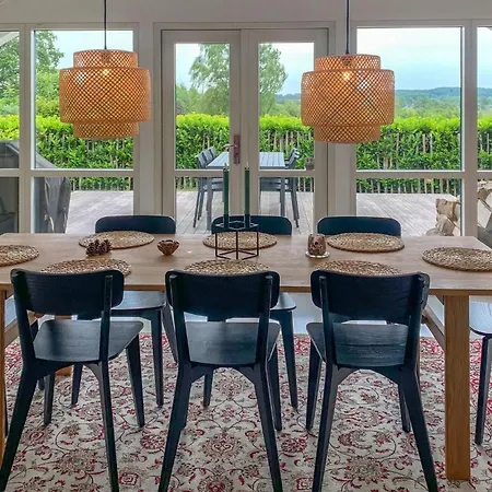 Сasa de vacaciones Cozy In With Kitchen Melby