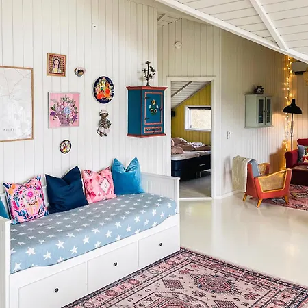 펜션 Cozy In With Kitchen Melby